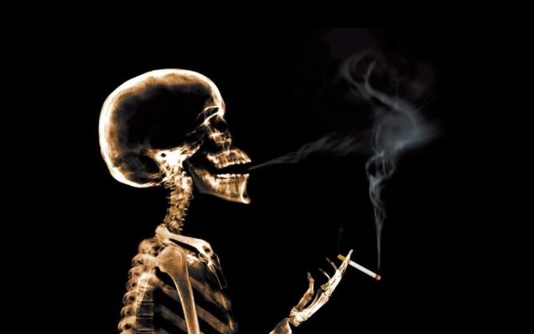 курение как причина болей в спине в области лопаток